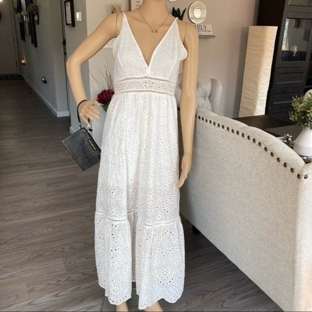✨White embroidery lace ruffle hem long maxi dress 👗 M - Picture 3 of 12